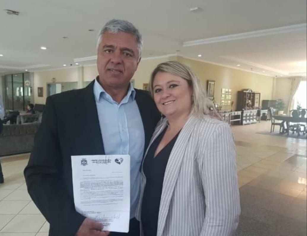 Major Olímpio com a prefeita Katiuscia Mendes - pedido foi enviado ao senador de São Paulo que viabilizou o aporte junto ao Ministério da Saúde